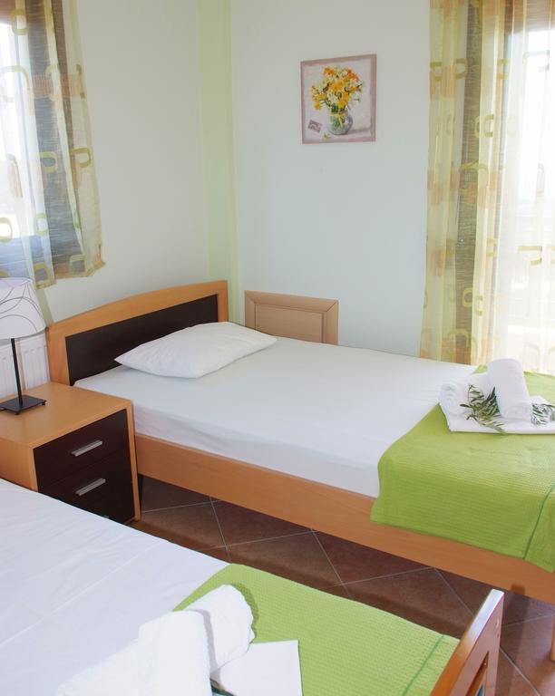 Sofia Luxury Maisonettes Nikiti  Rum bild